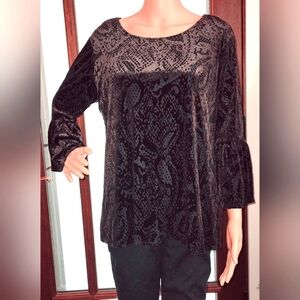 Ruby Rd Petite Lined Black Velvet Burnout Top